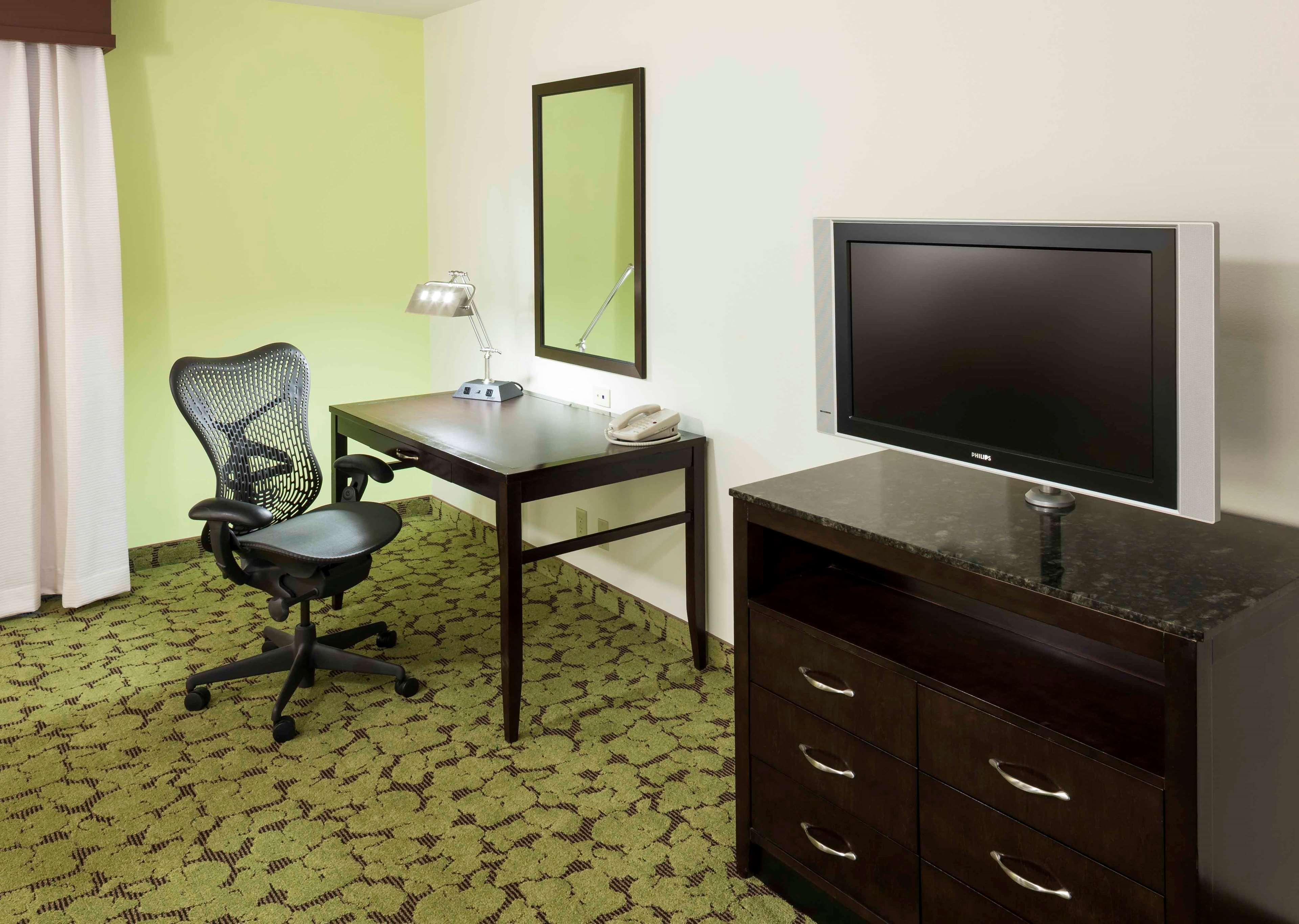 Hilton Garden Inn Dallas Lewisville Exterior photo