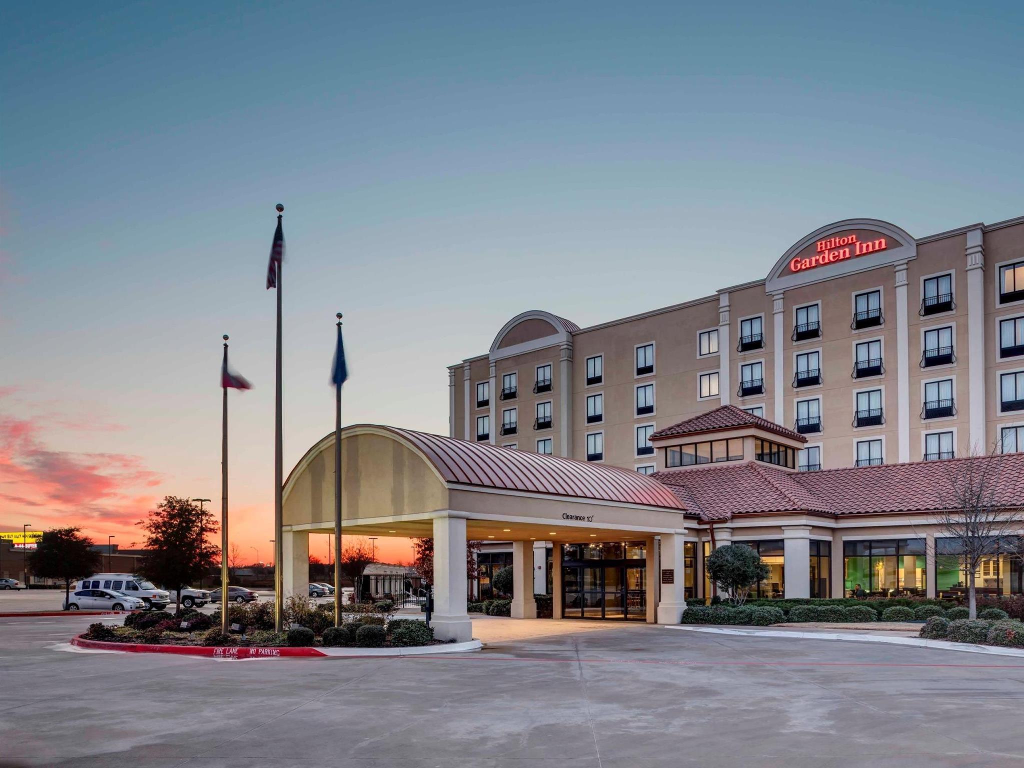 Hilton Garden Inn Dallas Lewisville Exterior photo