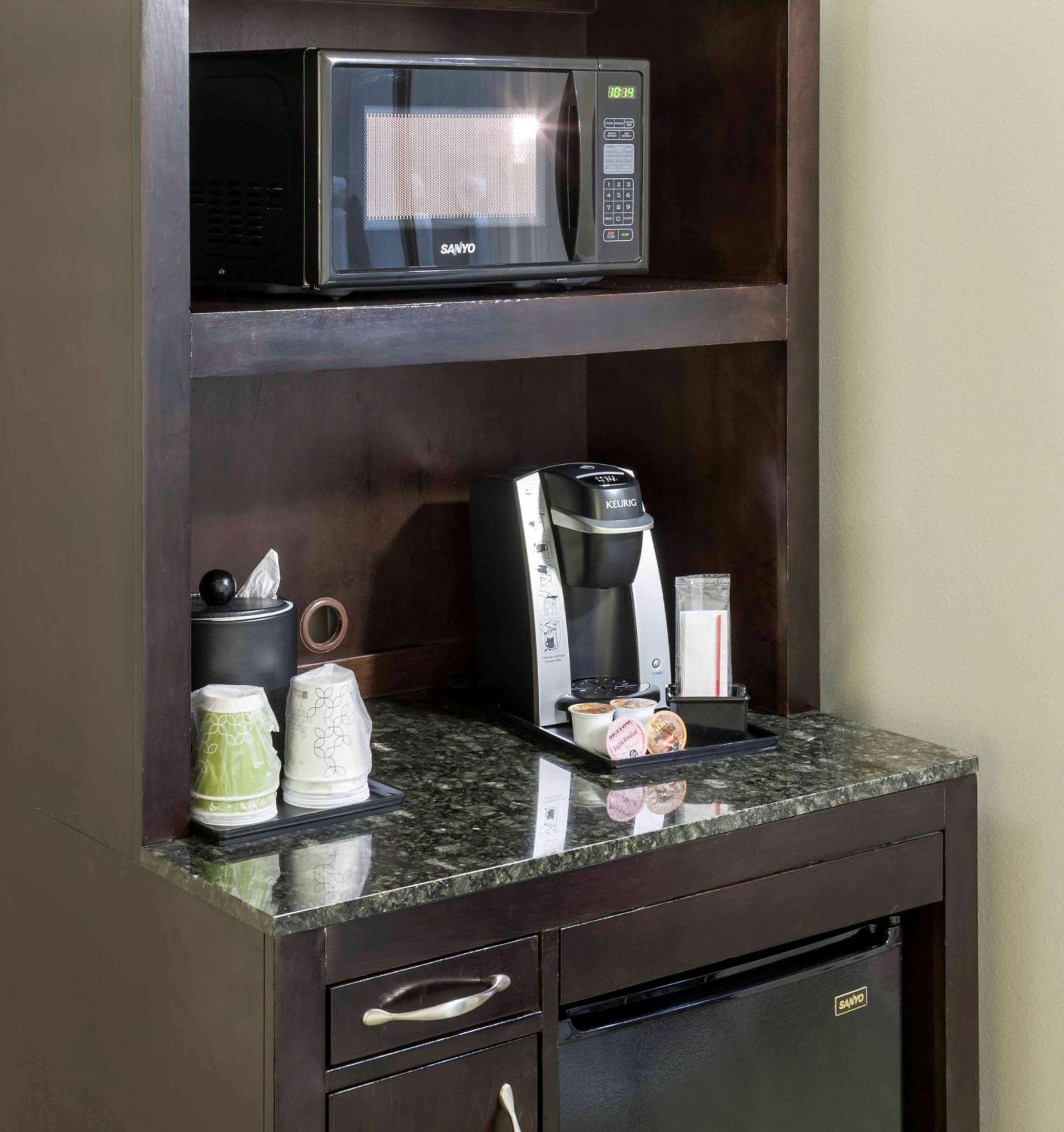 Hilton Garden Inn Dallas Lewisville Exterior photo